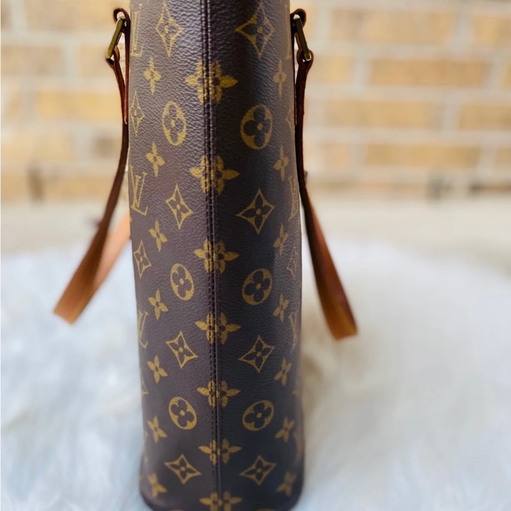 LOUIS VUITTON Monogram Vavin GM - Picture 7 of 11